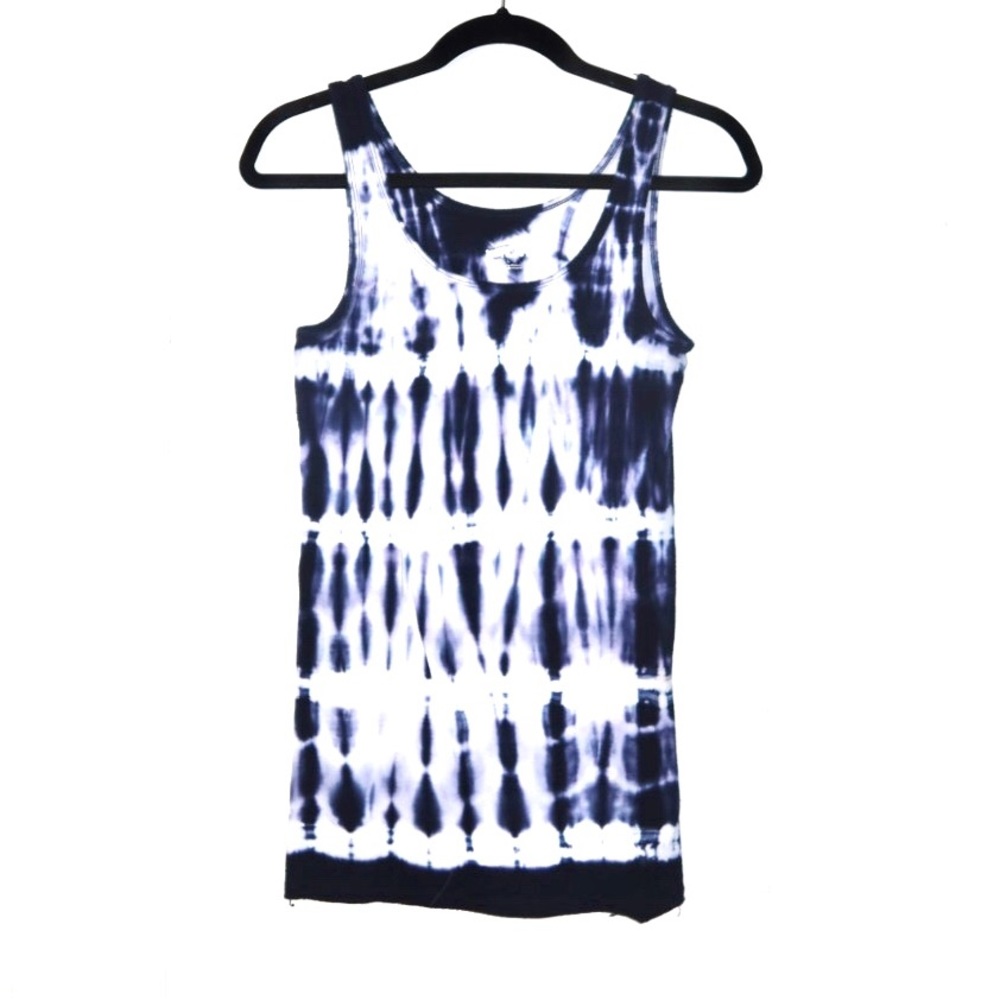 Merona Dark Blue And White Tie Dye Tank Top 👚